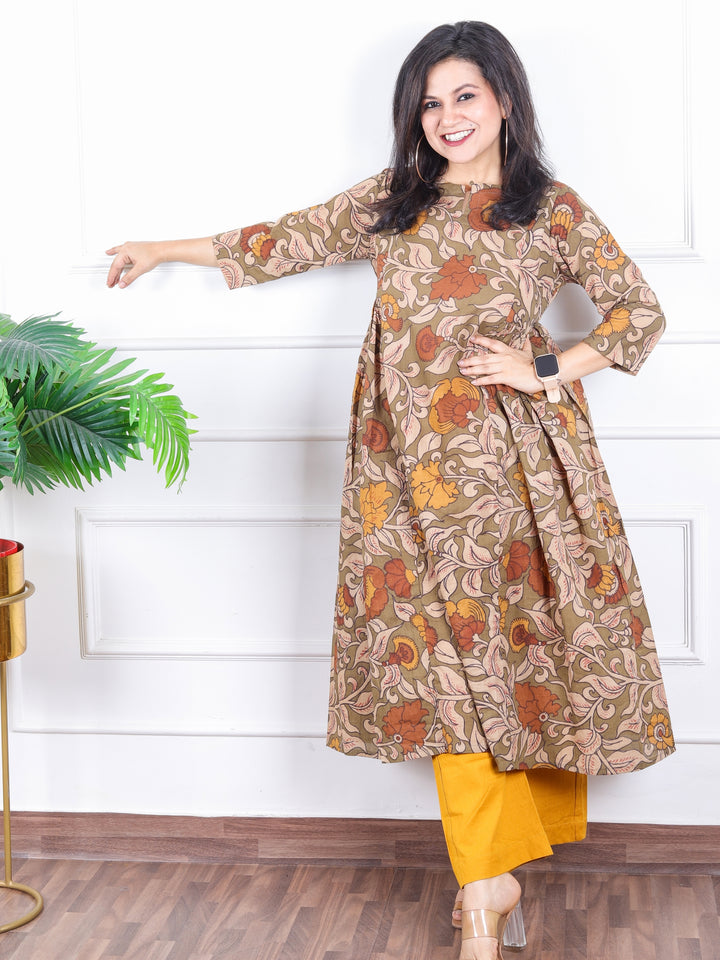 Rangoli Fern Green Kalamkari Floral Printed Panel Work Cotton Kurti