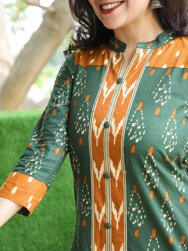 Chandruffi Jungle Green Potli Button Neck Work Ikkat Printed Cotton Kurti