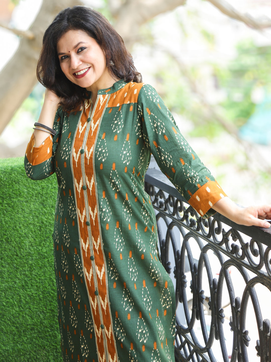 Chandruffi Jungle Green Potli Button Neck Work Ikkat Printed Cotton Kurti