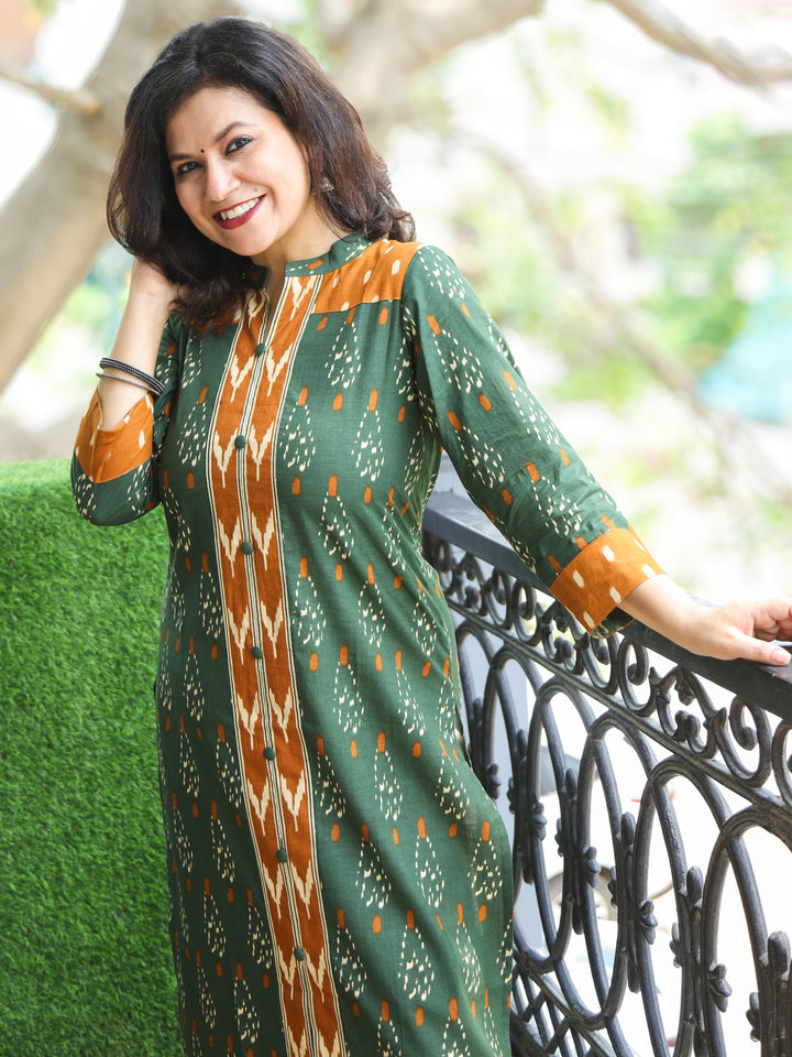 Chandruffi Jungle Green Potli Button Neck Work Ikkat Printed Cotton Kurti