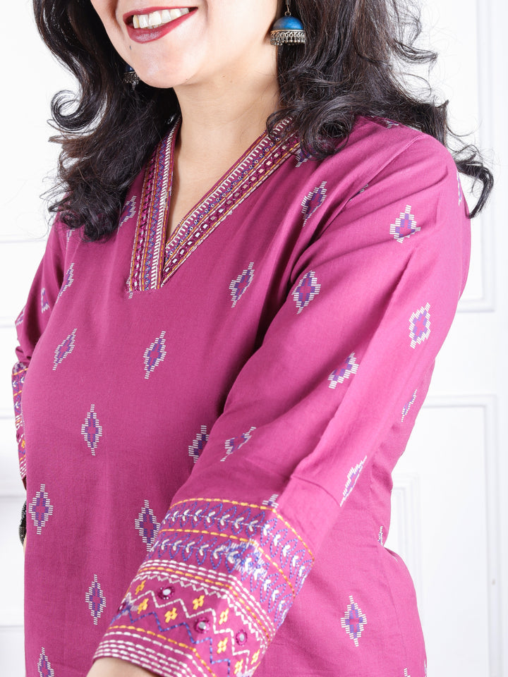 Aahista Opera Purple V Embellish Neck with All Over Pigment Print Work Cotton Kurti