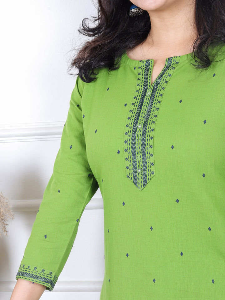 Masakkali Parrot Green Patra Work Patch with All Over Thread Buti Cotton Kurti