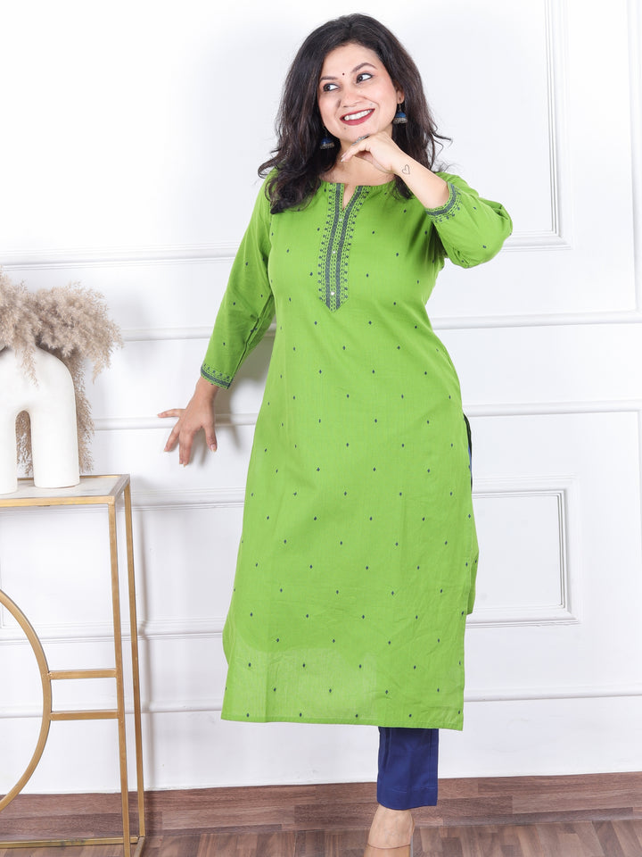 Masakkali Parrot Green Patra Work Patch with All Over Thread Buti Cotton Kurti