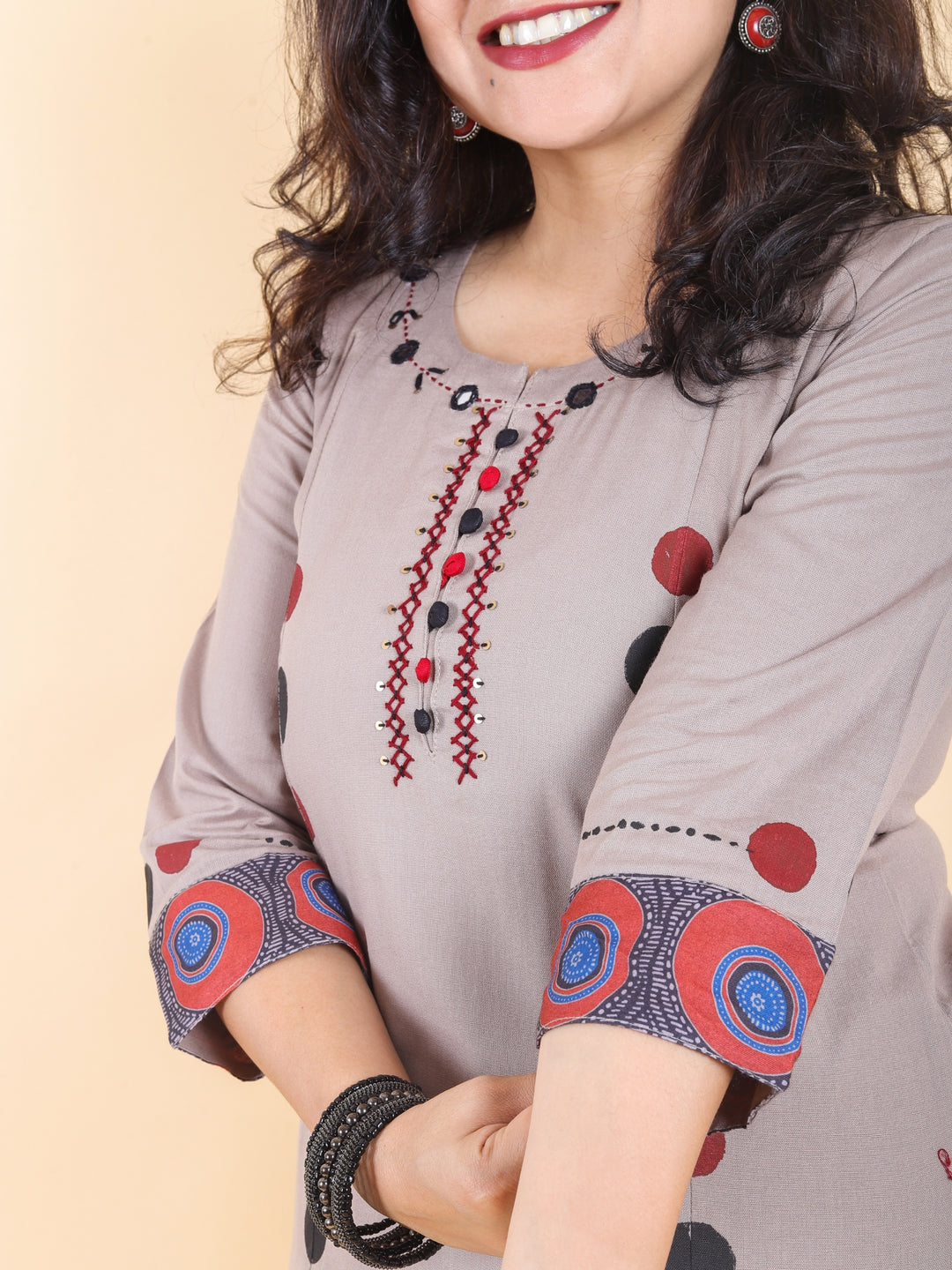 Sadhgi Hazel Taupe Mirror Neck with Potli Button and Thread Work Cotton 2 Piece Set