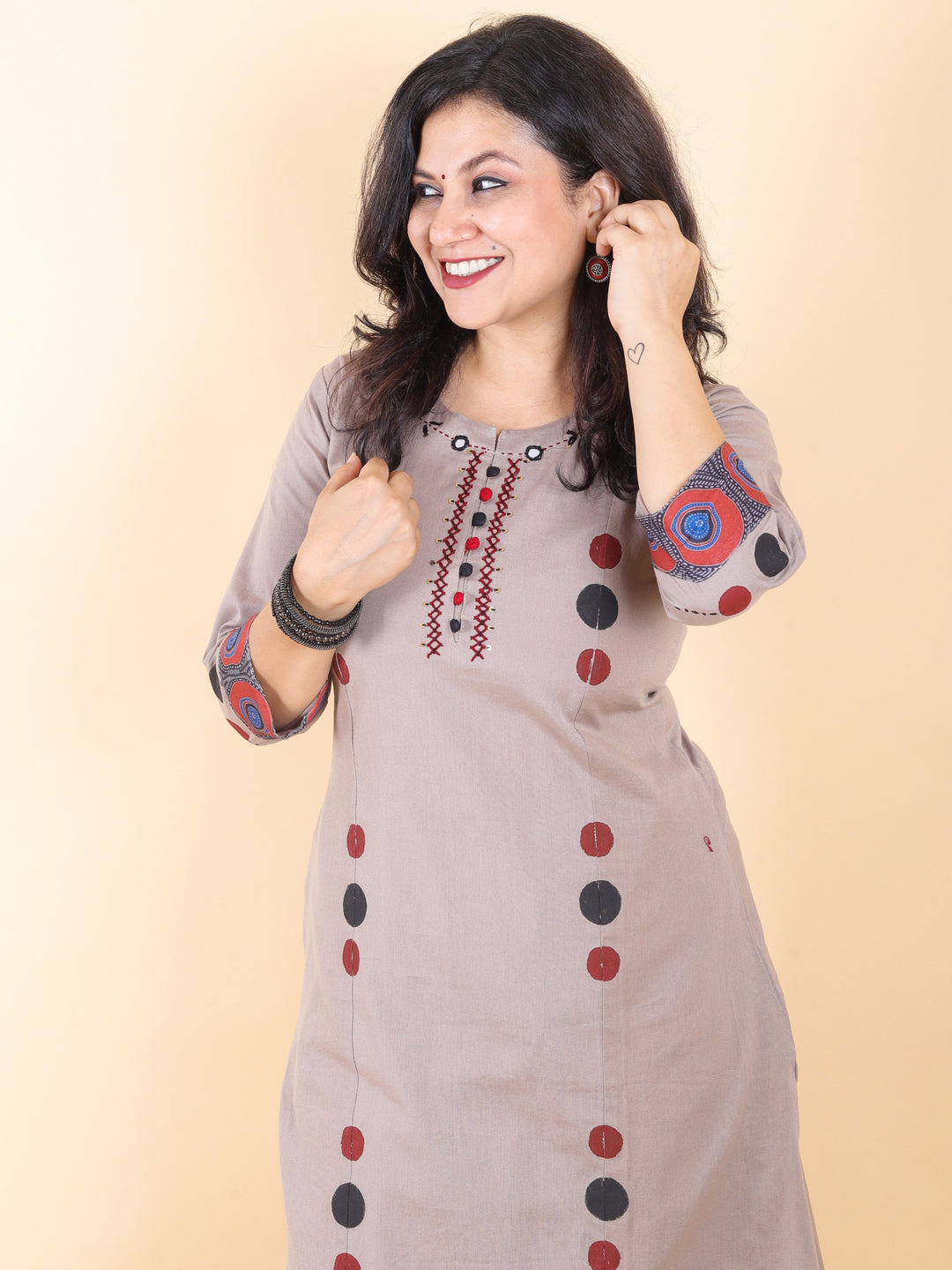 Sadhgi Hazel Taupe Mirror Neck with Potli Button and Thread Work Cotton 2 Piece Set