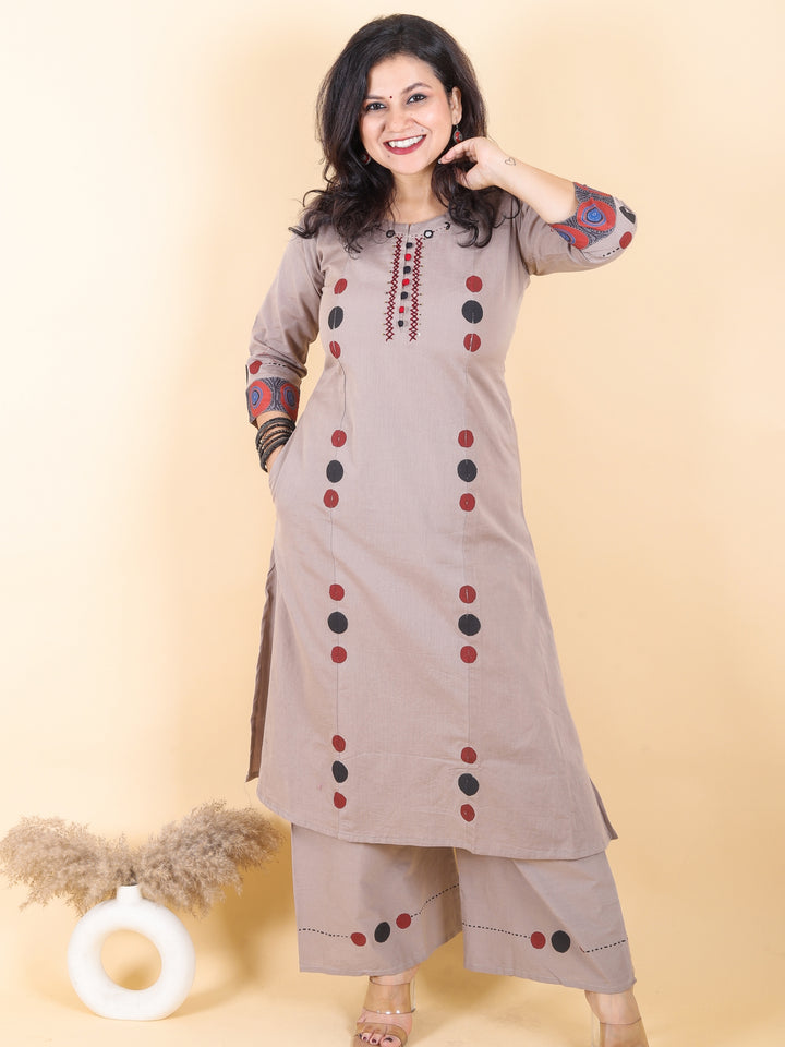 Sadhgi Hazel Taupe Mirror Neck with Potli Button and Thread Work Cotton 2 Piece Set