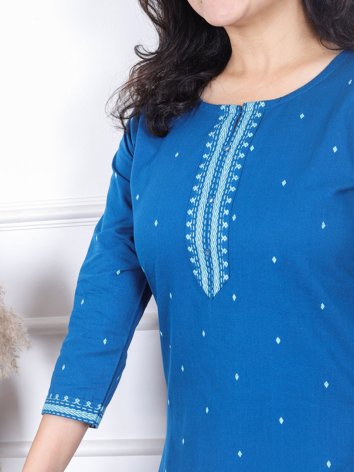 Masakkali Cobalt Blue Patra Work Patch with All Over Thread Buti Cotton Kurti