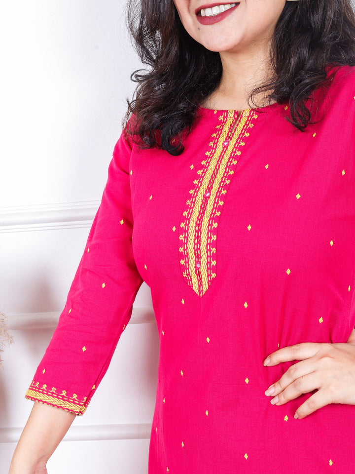 Masakkali Rani Pink Patra Work Patch with All Over Thread Buti Cotton Kurti