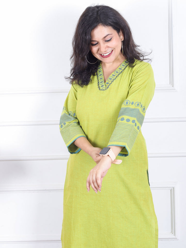 Himayati Lemon Green V Neck with Thread Weaved Neck and Back Cotton Kurti