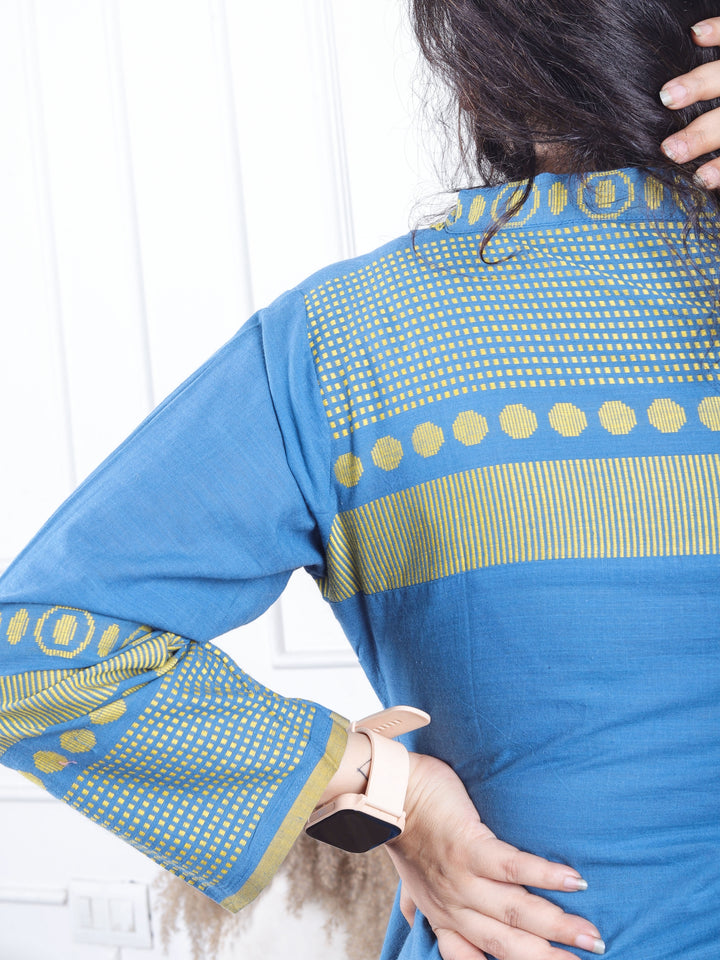 Himayati Sapphire Blue V Neck with Thread Weaved Neck and Back Cotton Kurti