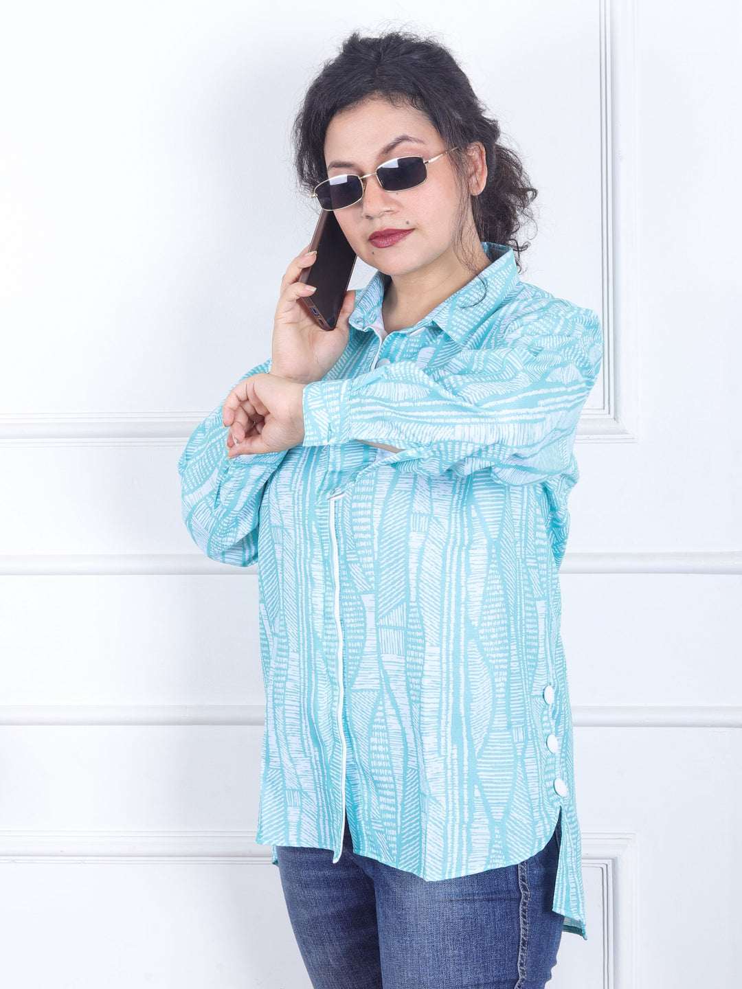 Himayati Sea Green Double Placket with Fabric Button Digital Printed Art Linen Short Shirt