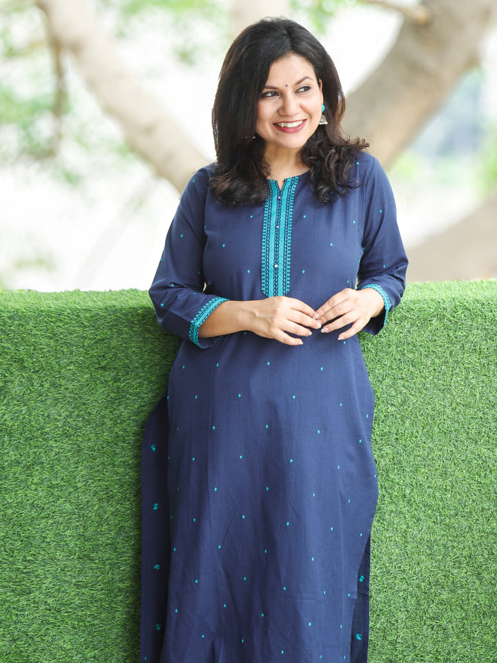 Masakkali Navy Blue Patra Work Patch with All Over Thread Buti Cotton Kurti