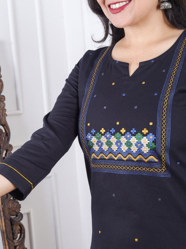 Dashtaan Ebony Black All Over Thread Buti with Embroidered Neck Cotton Kurti