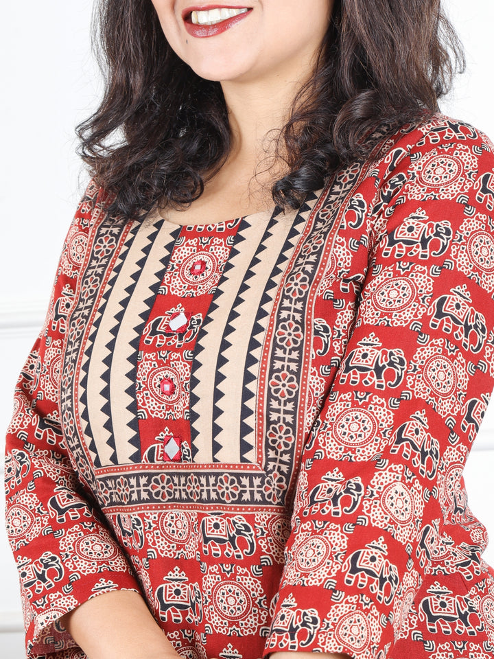 Hariyali Cheery Red Printed Yoke with Mirror Work Gajj Printed Cotton Kurti