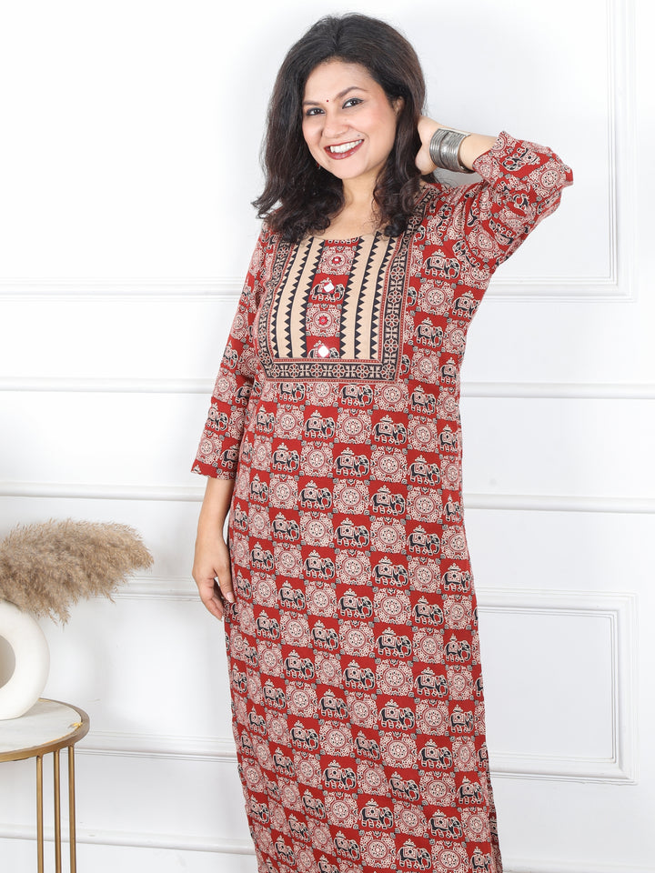 Hariyali Cheery Red Printed Yoke with Mirror Work Gajj Printed Cotton Kurti