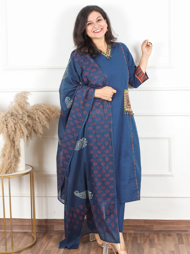 Malikaa Royal Blue V neck Lace Work with Coin and Pocket Cotton 3 Piece Set