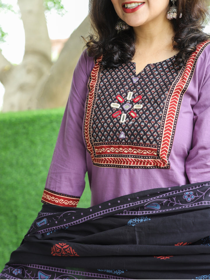Swaroop Orchid Mauve Ajrak Printed Yoke with Mirror Detailing 3 Piece Set