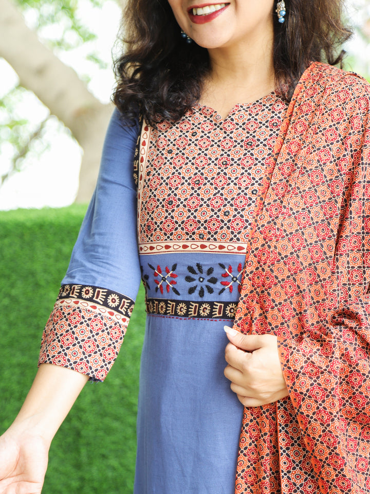 Pranda Grayish Blue Ajrak Printed Yoke with Thread Embroidery Cotton 3 Piece Set