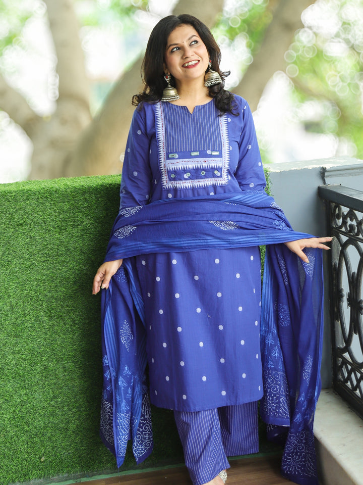 Sadka Ink Blue in Running Stitch Yoke with Mirror in Weaved South Cotton 3 Piece Set