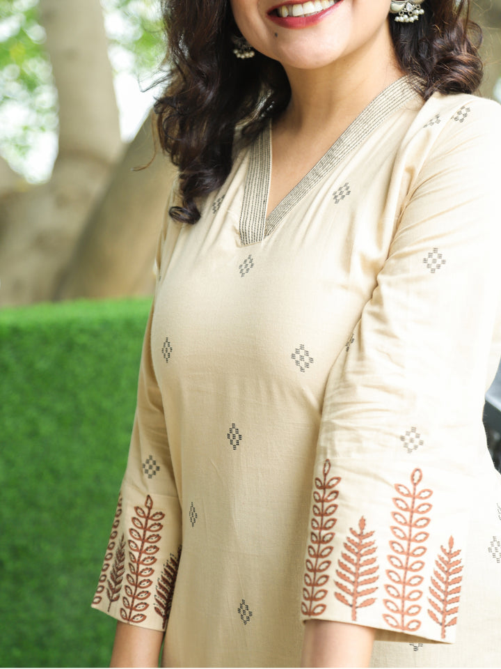 Halchal Biscuit Beige V Neck with All Over Pigment Print Work Cotton Kurti