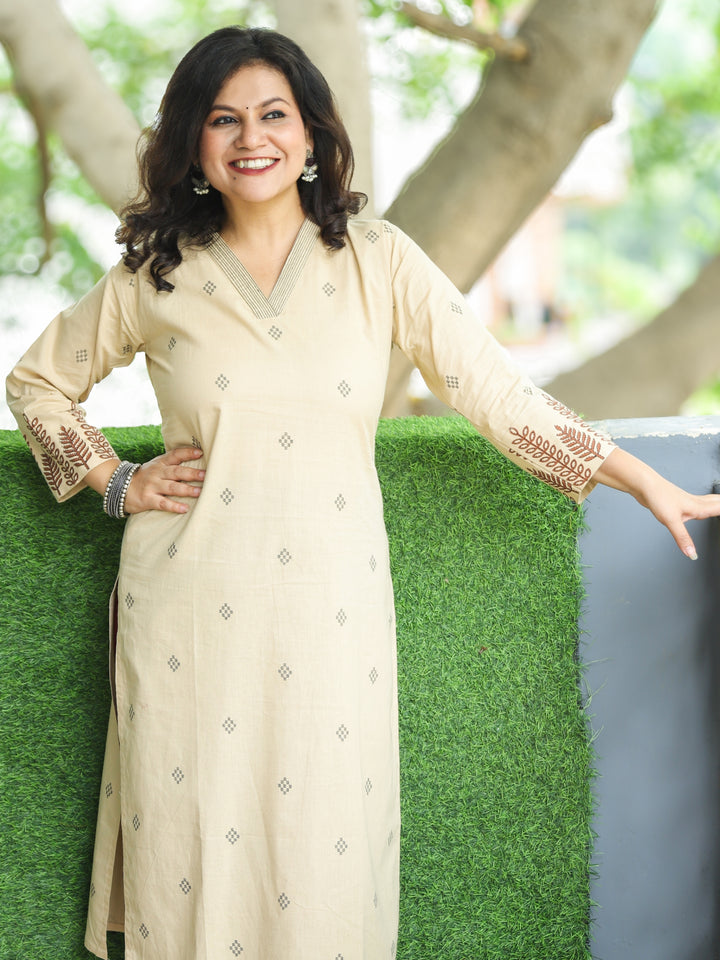 Halchal Biscuit Beige V Neck with All Over Pigment Print Work Cotton Kurti