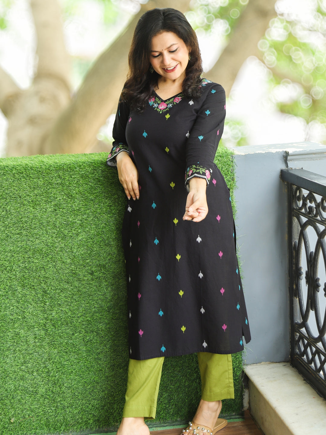 Blissta Ebony Black All Over Cross-Stitch Thread Embroidered Work Cotton Kurti-D2