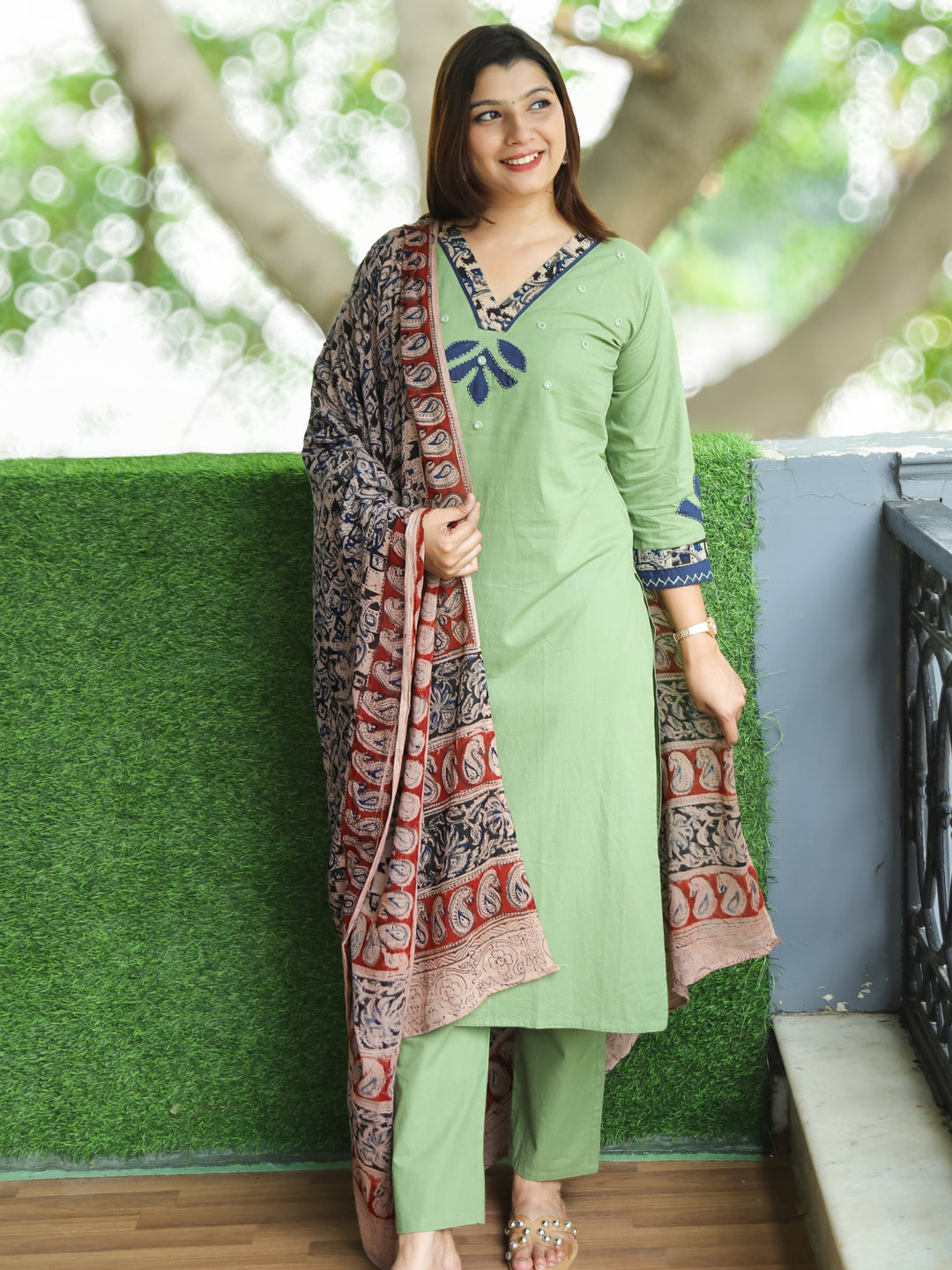 Patang Sage Green Kalamkari Patch on V Neck with Applique Work Cotton 3 Piece Set