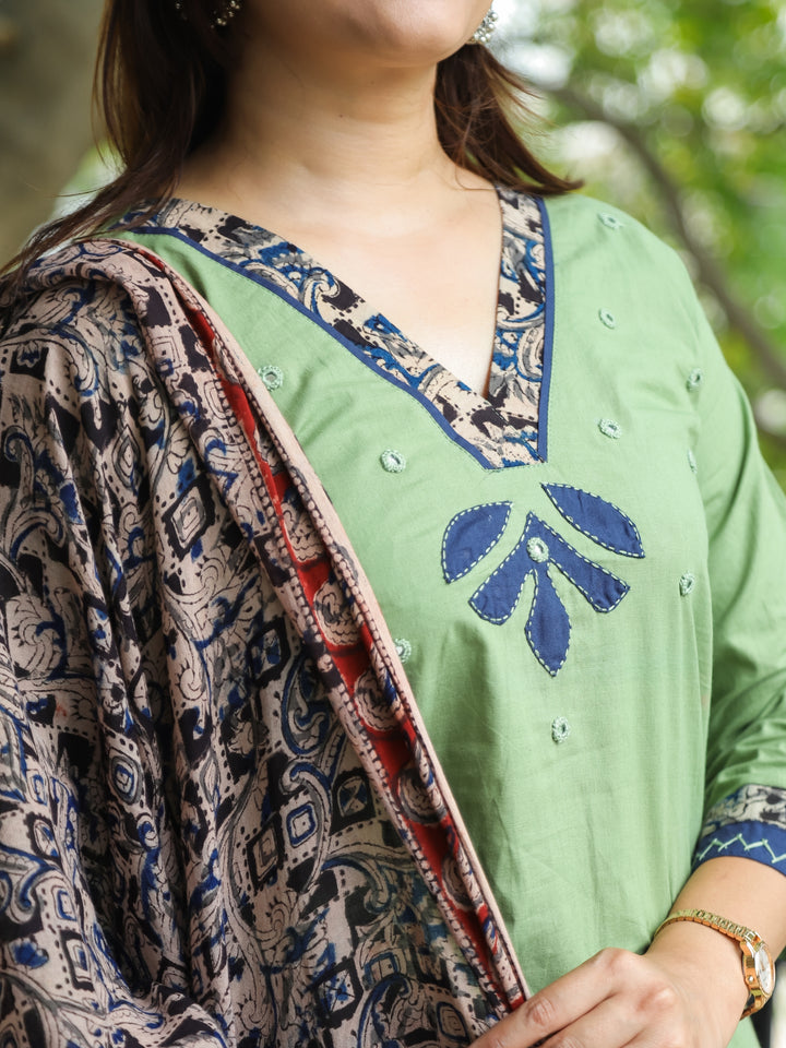 Patang Sage Green Kalamkari Patch on V Neck with Applique Work Cotton 3 Piece Set