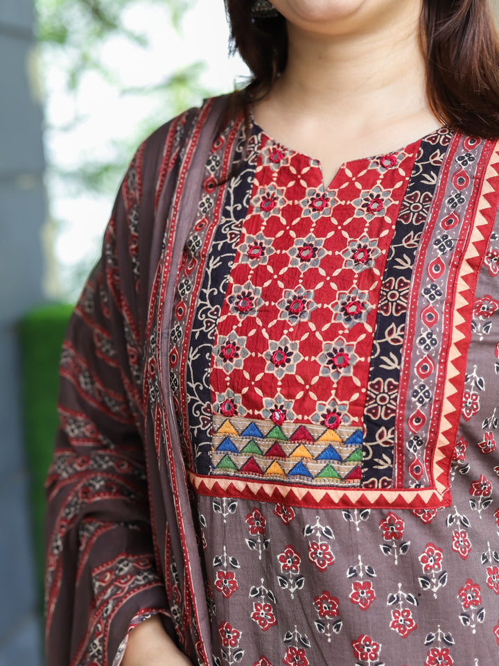 Roohi Tan Beige Ajrak Printed Yoke with Mirror in Floral Printed Cotton 3 Piece Set