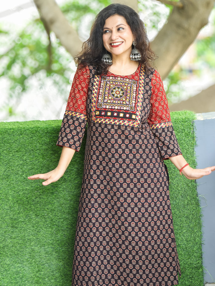 Gauri Ebony Black with Embroidered Patch Yoke in Gamthi Print Cotton Kurti