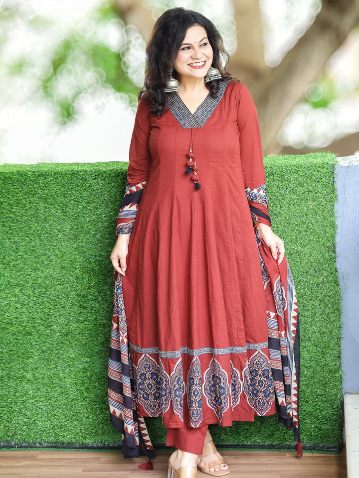 Shalini Dark Maroon V Neck with Hanging in Kali Cut Style Cotton 3 Piece Set
