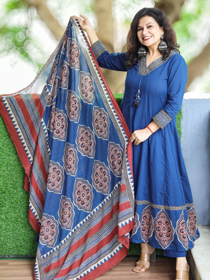 Shalini Dark Blue V Neck with Hanging in Kali Cut Style Cotton 3 Piece Set