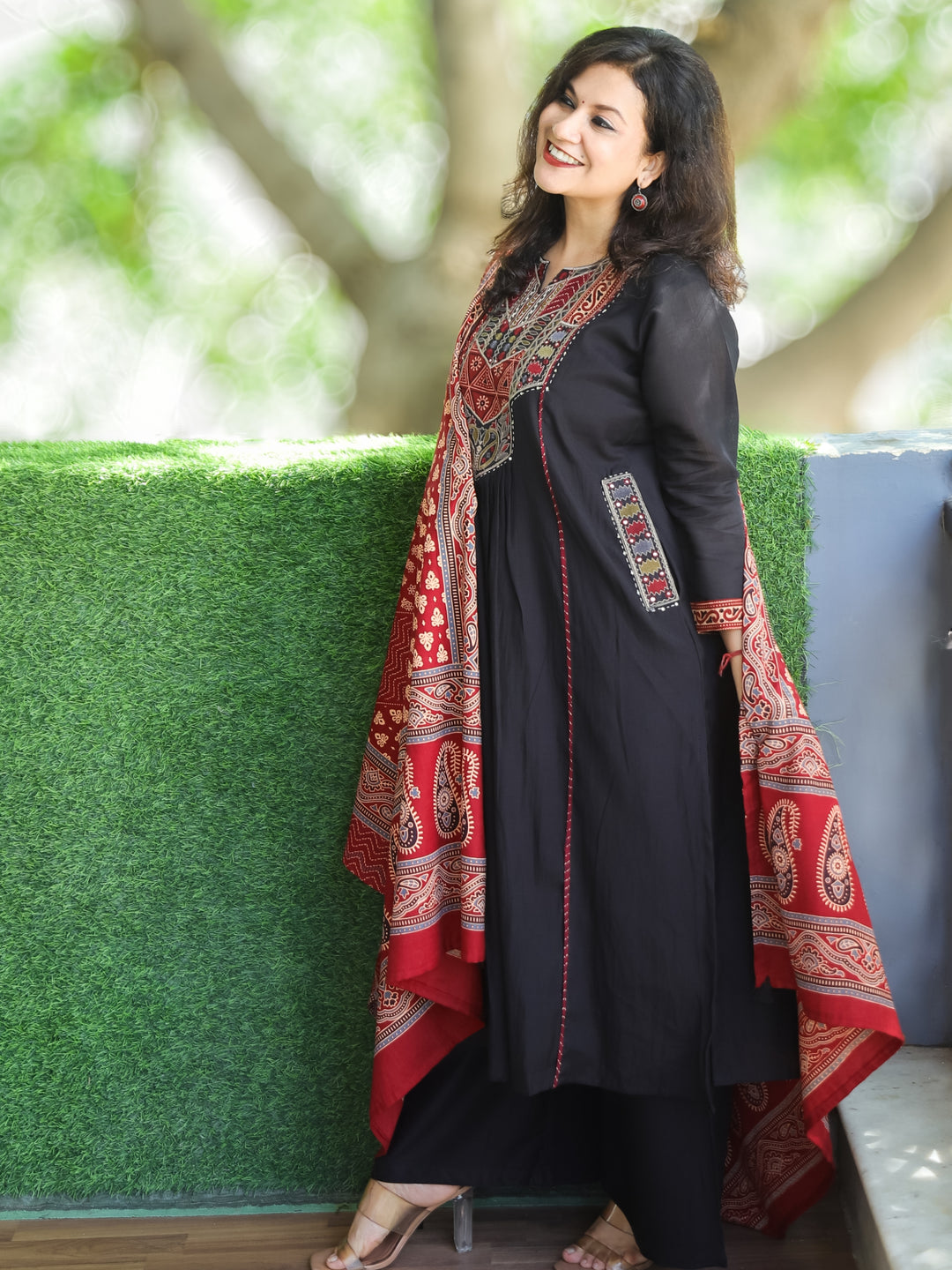 Kiara Ebony Black Embriodered Neck with Gathered in Panel Mul Chnaderi 3 Piece with Pocket