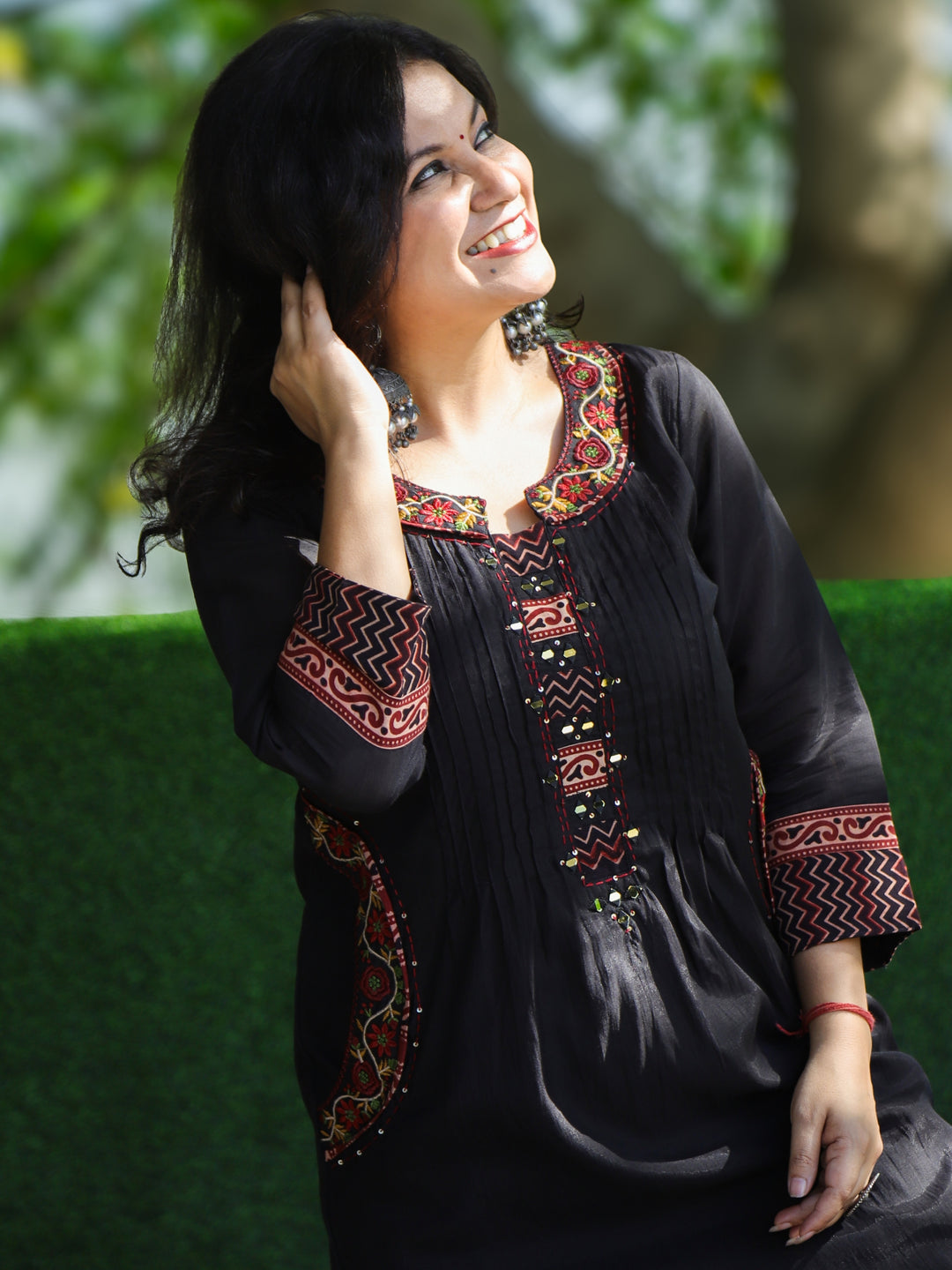 Kiara Raven Black Patch with Mirror Pintuck and Gathered Mul Chnaderi 3 Piece Set with Pocket