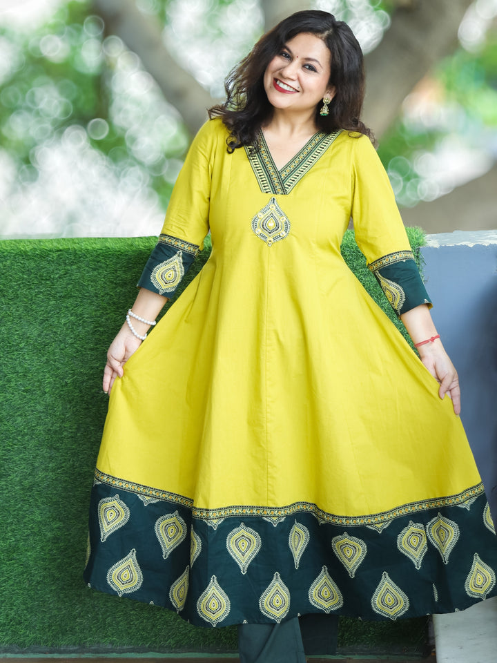 Rivaazi Lemon Yellow V Neck and Mirror Patch in Printed Hemline Anarkali Cotton Kurti