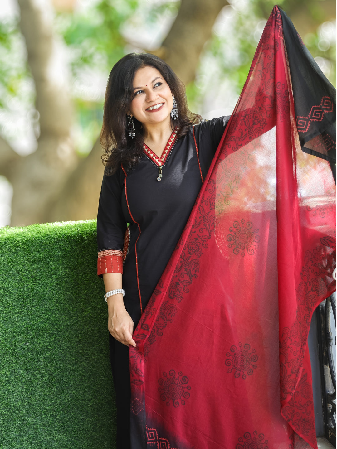 Phoolan Ebony Black V Neck Lace Work with Embroiered Pocket Cotton 3 Piece Set-D3