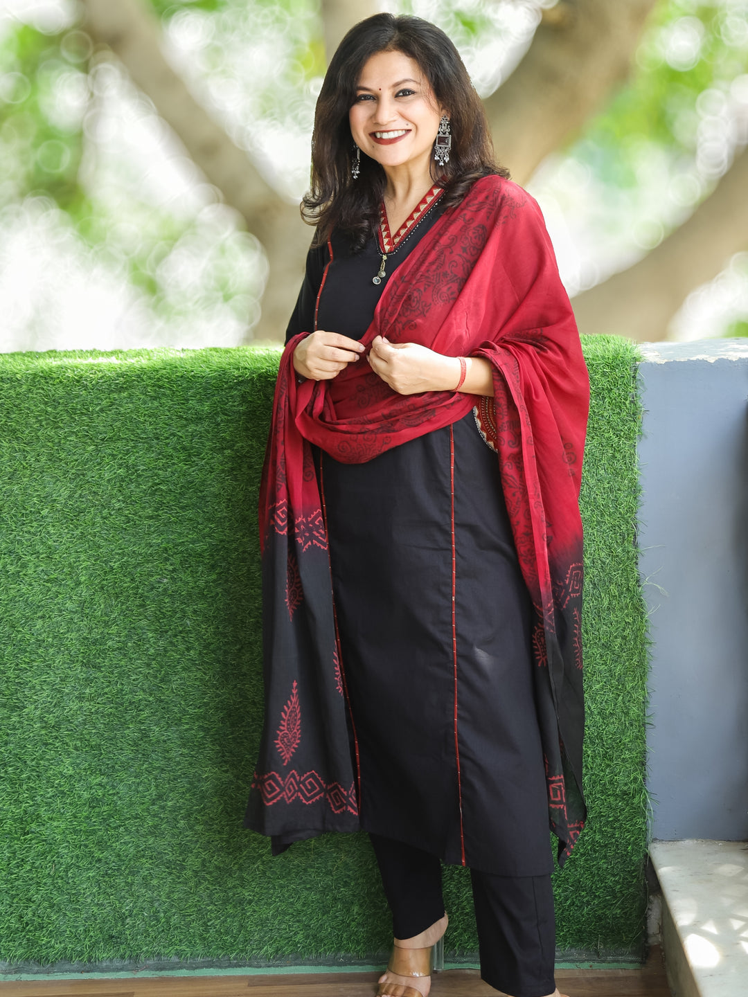 Phoolan Ebony Black V Neck Lace Work with Embroiered Pocket Cotton 3 Piece Set-D3