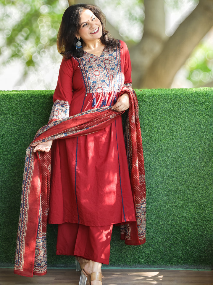 Swaroopi Cherry Red Printed Yoke wth Hanging Detailing Work Cotton 3 Piece Set