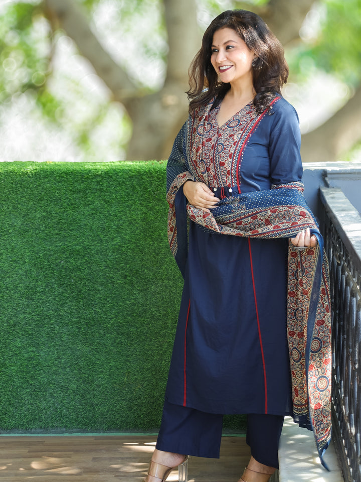 Swaroopi Cerulean Blue Printed Yoke wth Hanging Detailing Cotton 3 Piece Set