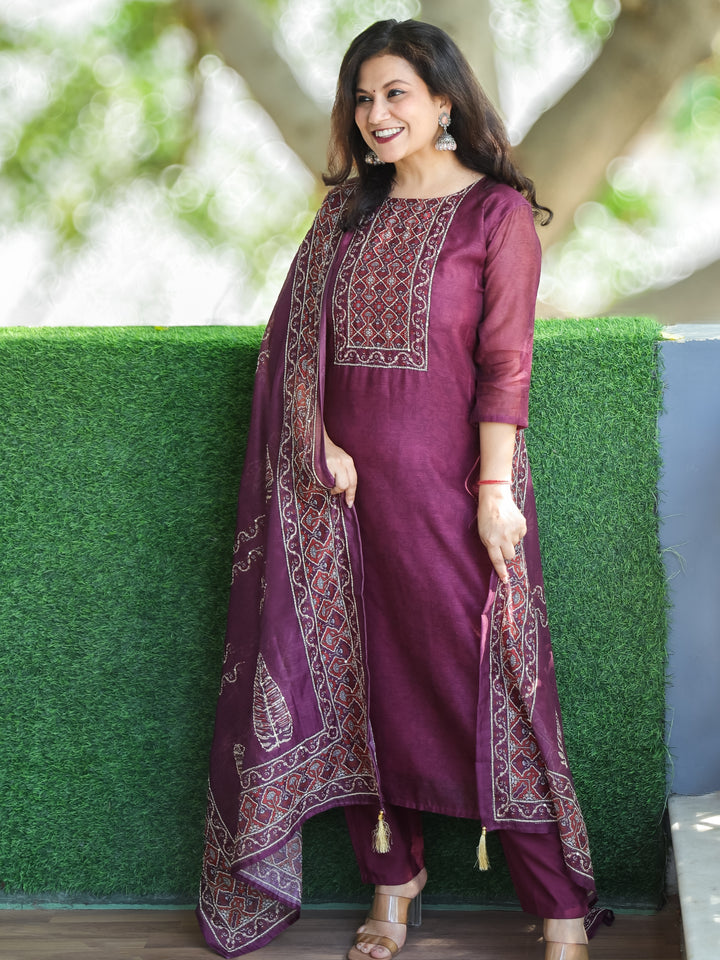 Sanam Wine Burgundy Printed Yoke with Kantha Work Detailing Chanderi 3 PIece Set