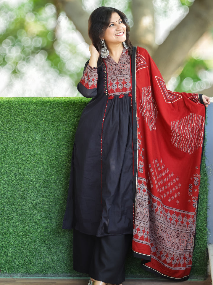 Swaroopi Oil Black Printed Yoke with Mirror Pintuck and Gathered Mul Chanderi 3 Piece Set