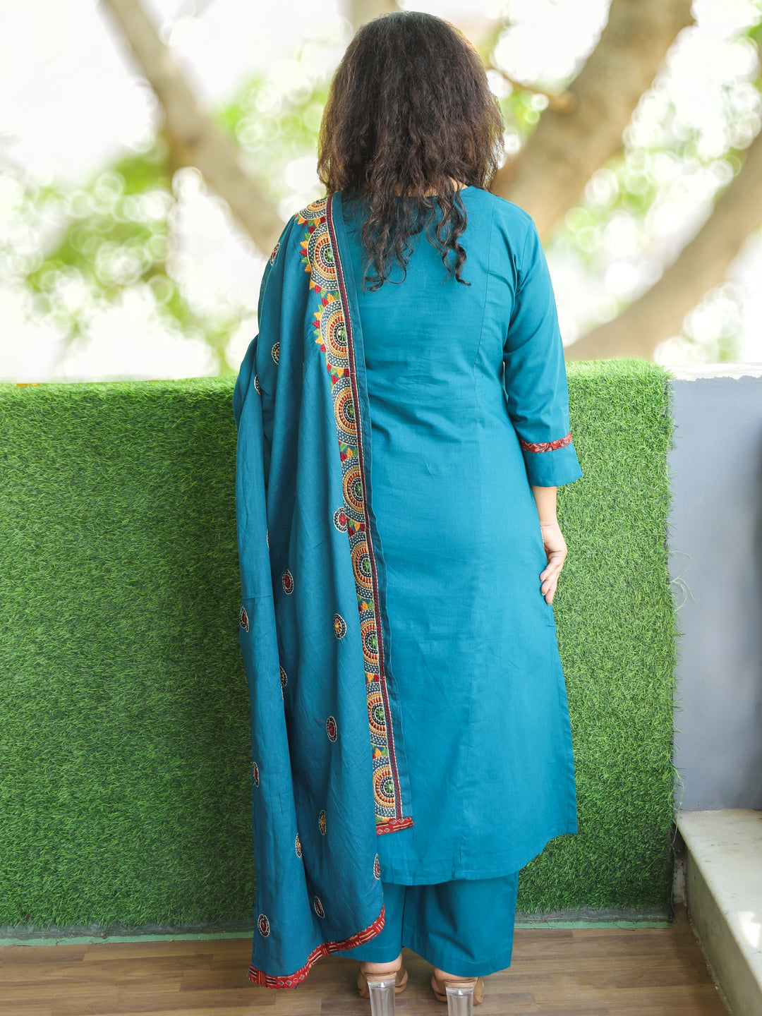 Kaveri Cerulean Teal V Neck Mirror Work with Embroiered Pocket Cotton 3 Piece Set