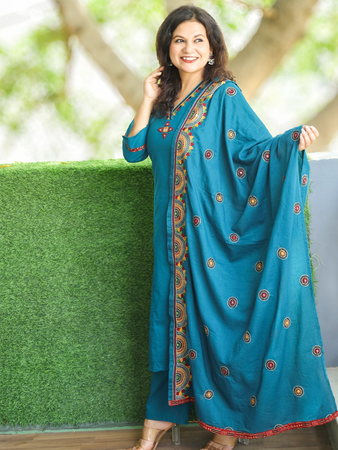 Kaveri Cerulean Teal V Neck Mirror Work with Embroiered Pocket Cotton 3 Piece Set