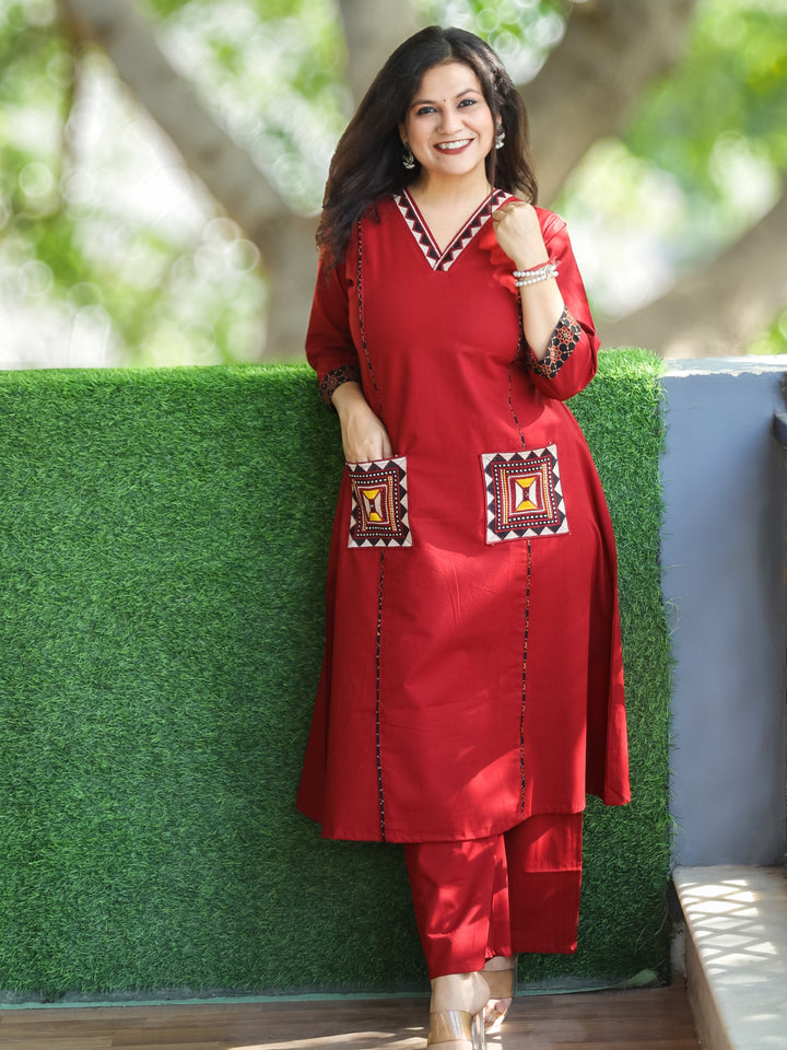 Saiyara Cherry Red V Neck Lace Work with Embroiered Pocket Cotton 2 Piece Set