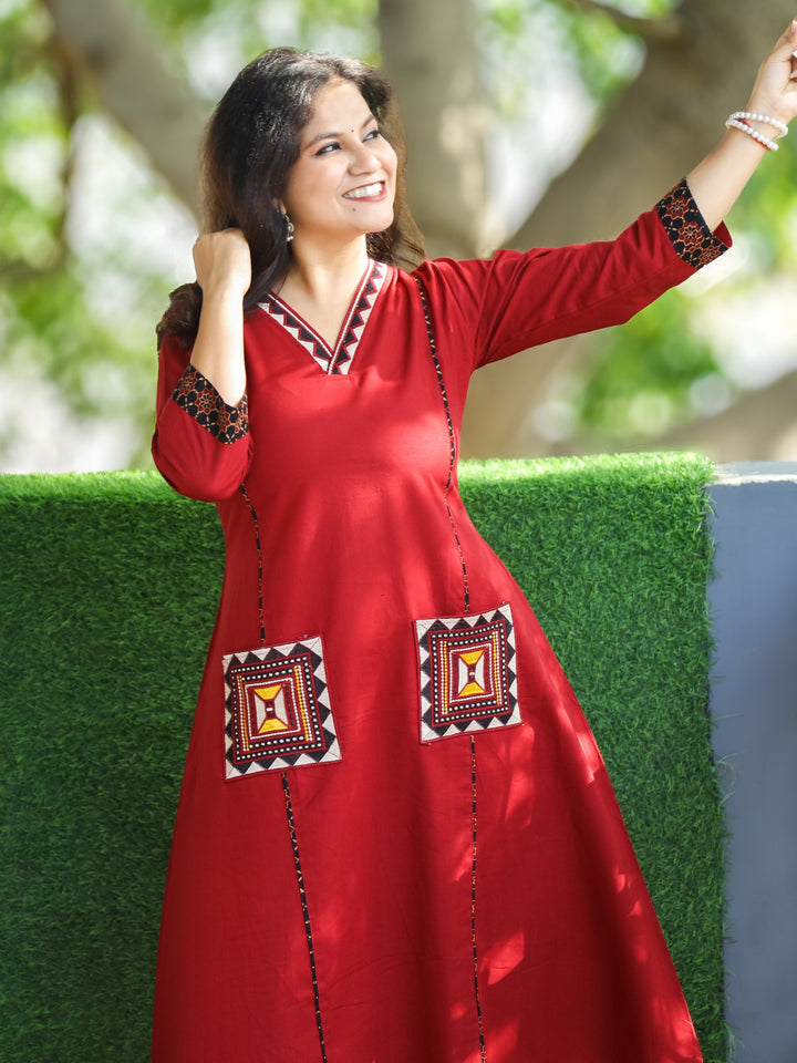Saiyara Cherry Red V Neck Lace Work with Embroiered Pocket Cotton 2 Piece Set