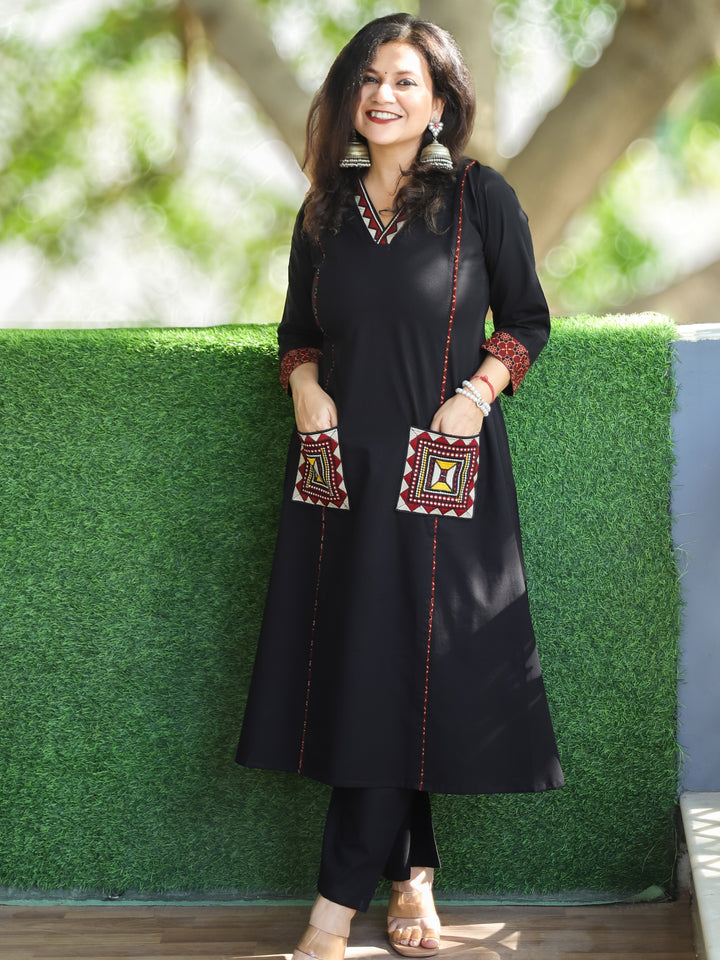 Saiyara Ebony Black V Neck Lace Work with Embroiered Pocket Cotton 2 Piece Set
