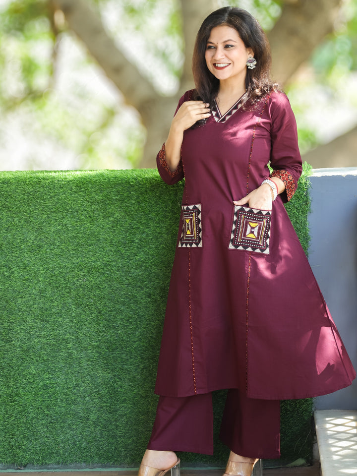 Saiyara Burgundy Wine V Neck Lace Work with Embroiered Pocket Cotton 2 Piece Set