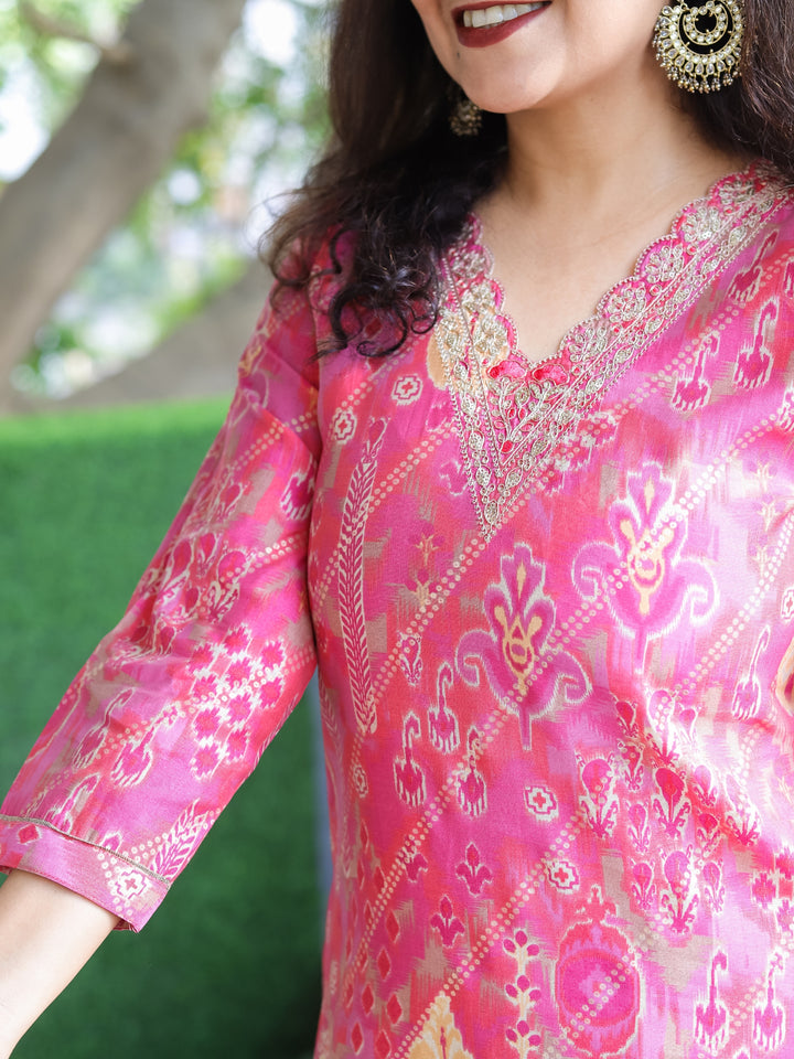 Daarshvi Lotus Pink V Embellish Neck Work in Digital Floral Print Modal Kurti