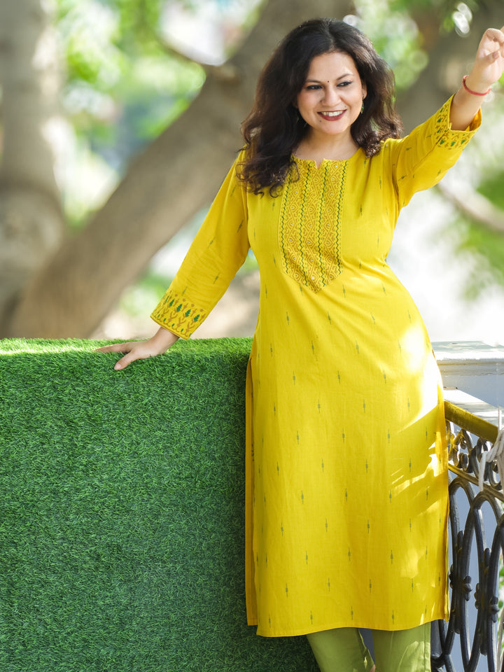 Saloni Dijon Yellow Thread with Sequine Work in Pigment Printed Cotton Kurti