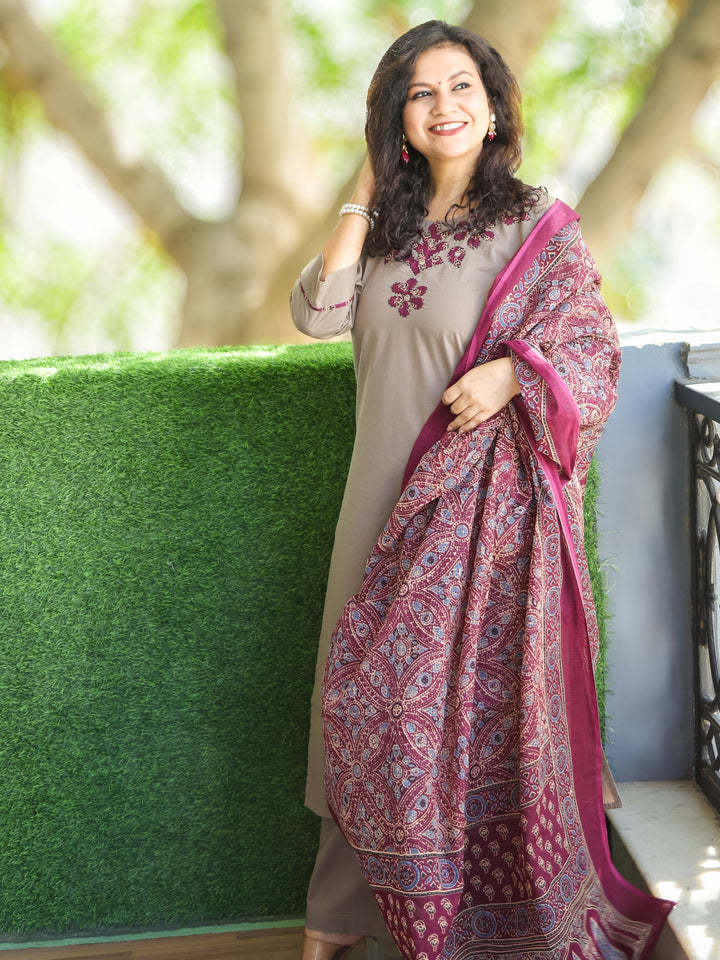 Roohi Tan Taupe Applique Printed Patch Work on Neck Cotton 3 PIece Set